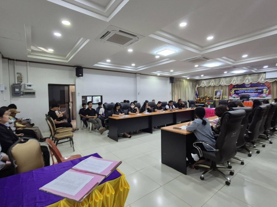 วันที่​ 2 ธ.ค.2568  นายอภิชาติ​  ยอดพุทธ​ นายกเทศมนตรีตำบลตาเกาประชุมประจำเดือนพนักงานเทศบาลตำบลตาเกา​  ณ​ ห้องประชุมเทศบาลตำบลตาเกา​ อ.น้ำขุ่น​ จ.อุบลราชธานี