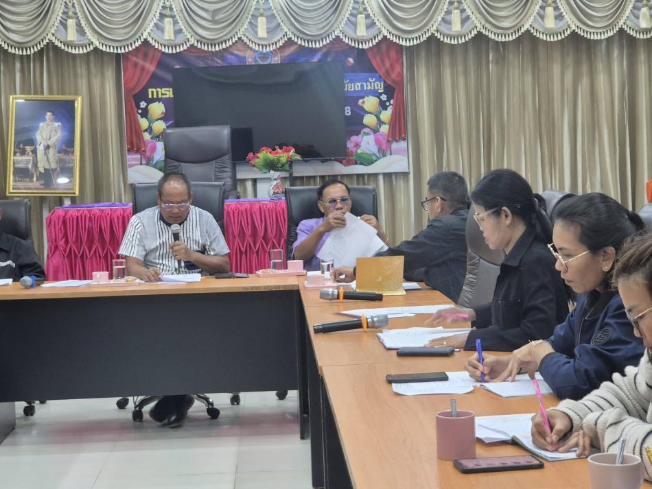 วันที่ 6 มกราคม  2569 นายอภิชาติ​ยอดพุทธ นายกเทศมนตรีตำบลตาเกา ประชุม​พนักงานเทศบาลตำบลตาเกา ประจำเดือน มกราคม  ครั้งที่ 1/2569 ณ ห้องประชุมเทศบาลตำบลตาเกา อ.น้ำขุ่น จ.อุบล​ราชธานี